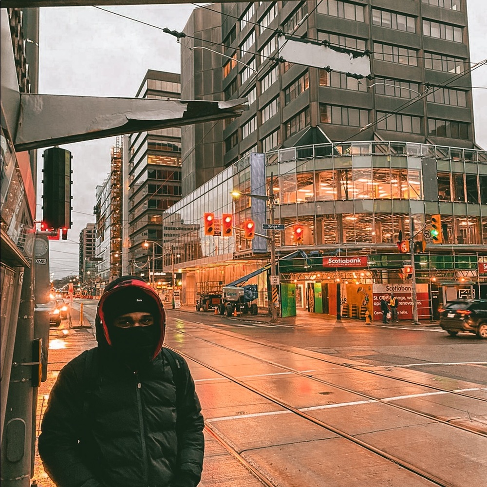 Meet your Posher, Toni